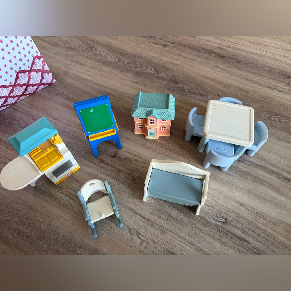 Vintage Little Tikes playhouse kids toys (boy NOT included)